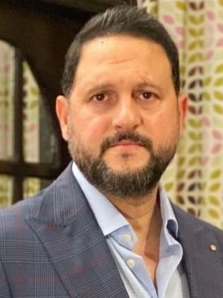 عماد زيادة عماد زيادة